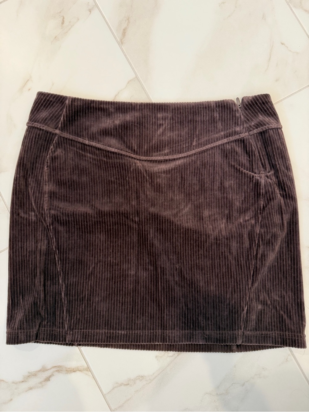 Lululemon Scuba Corduroy Skirt in Dark Brown